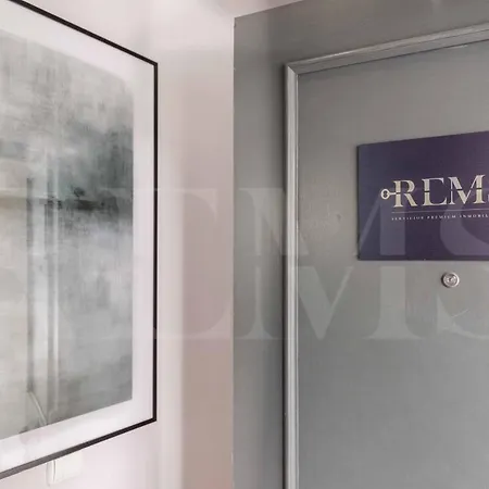 Apartment Inviting In The Heart Of By Rems *