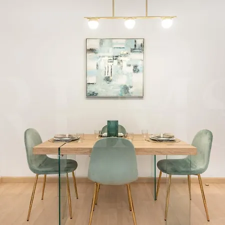 Apartment Inviting In The Heart Of By Rems